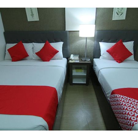 Oyo 24H City Hotel Near Makati Medical Center Makati City Buitenkant foto