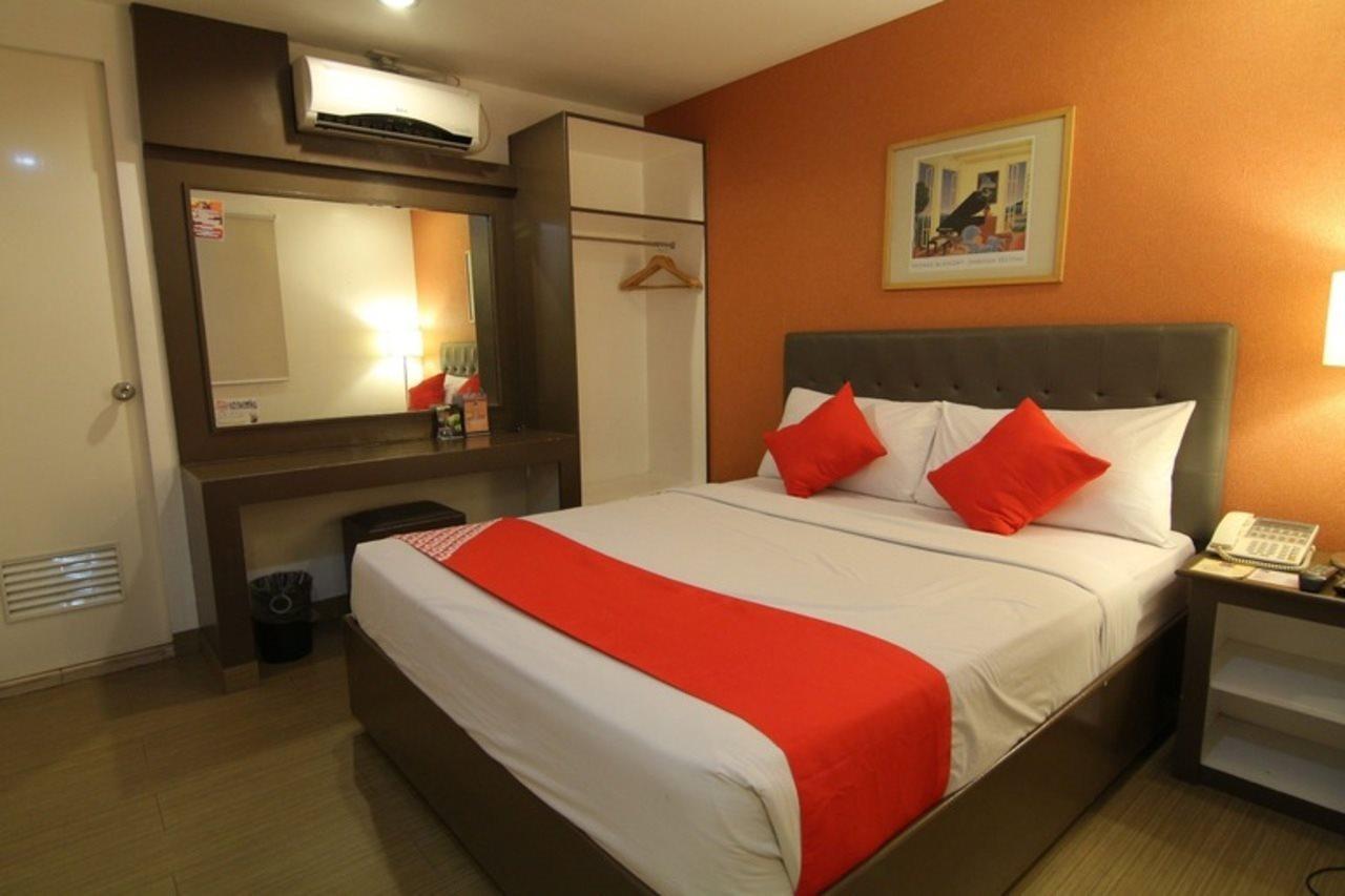 Oyo 24H City Hotel Near Makati Medical Center Makati City Buitenkant foto