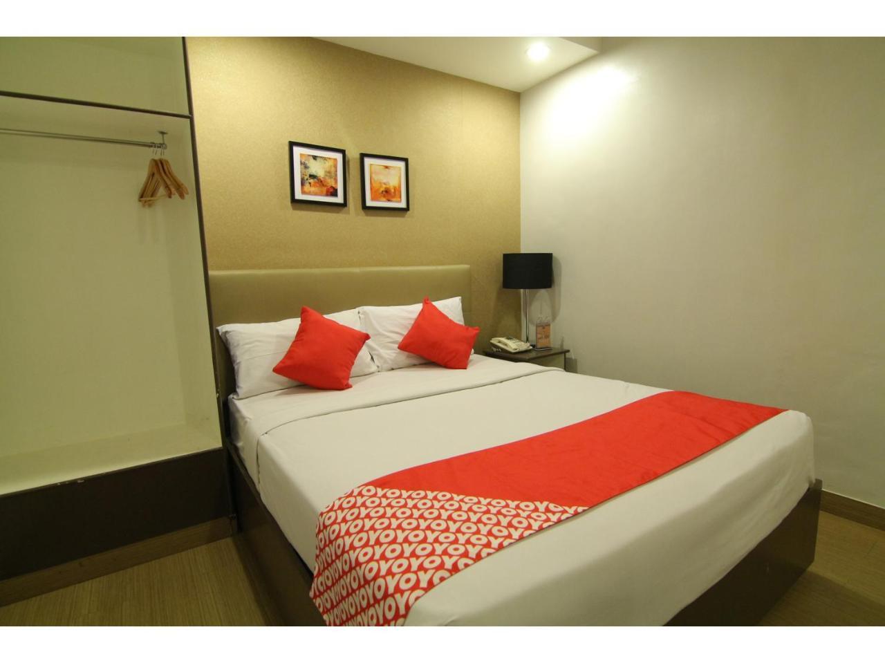 Oyo 24H City Hotel Near Makati Medical Center Makati City Buitenkant foto