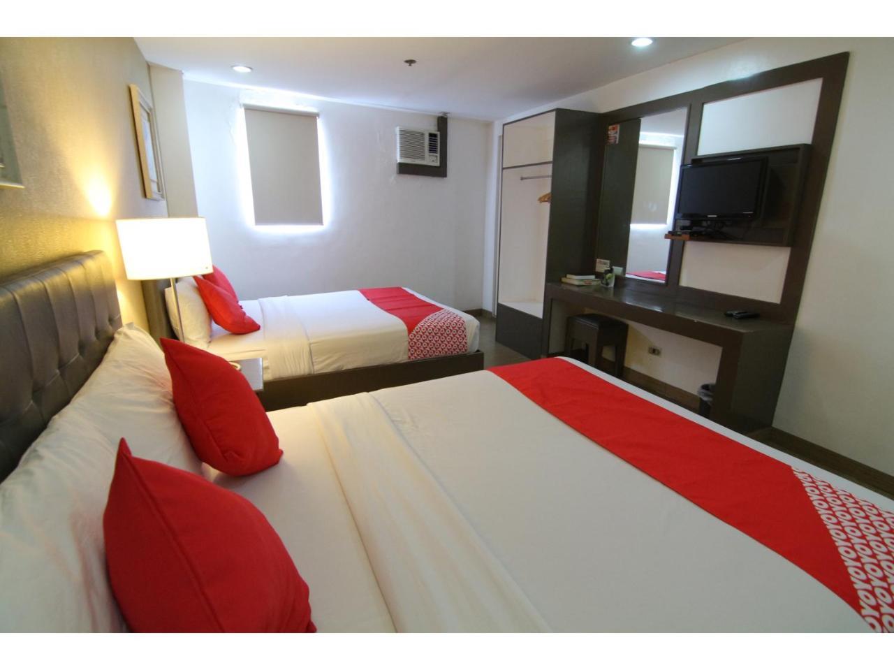 Oyo 24H City Hotel Near Makati Medical Center Makati City Buitenkant foto