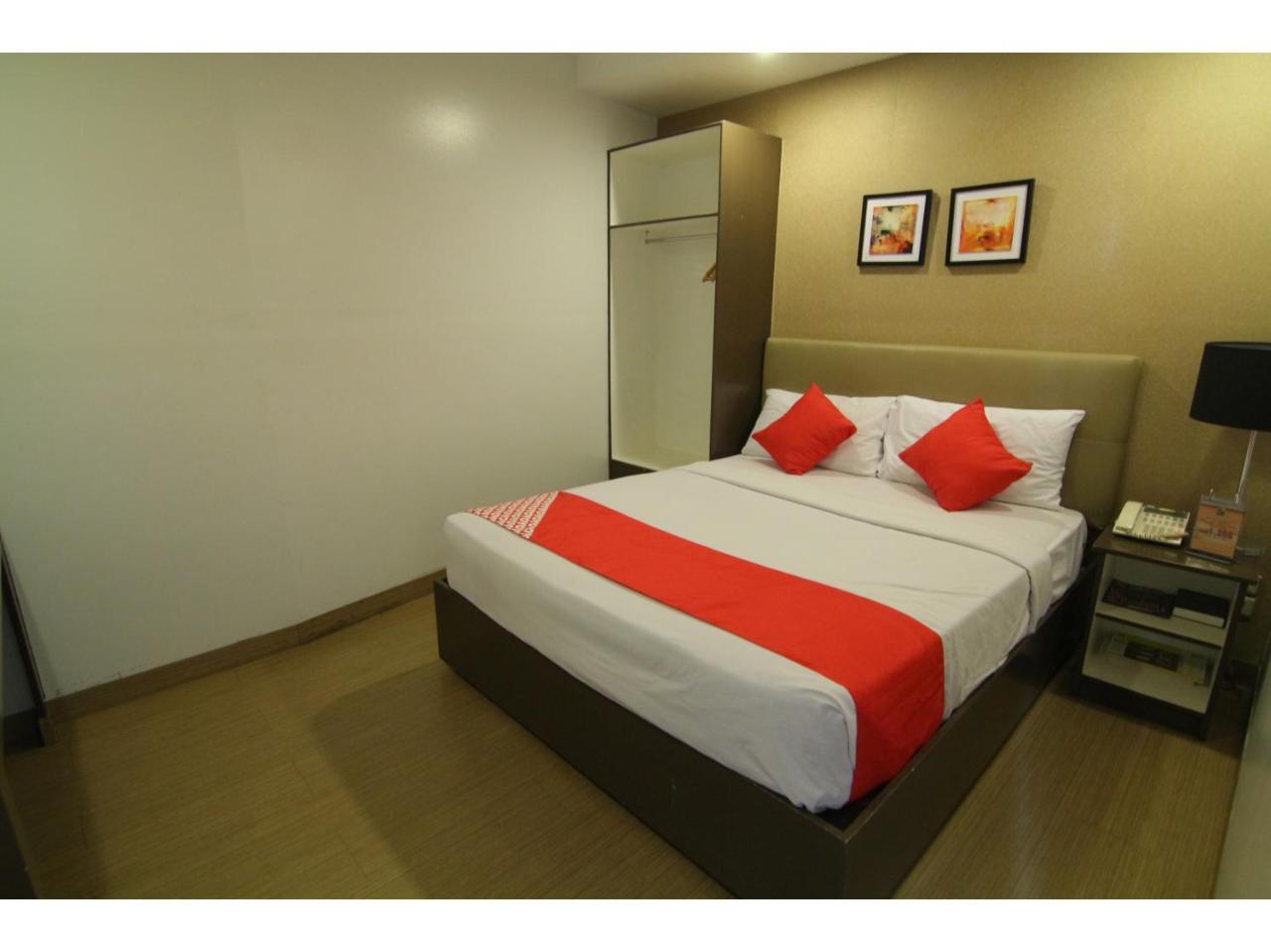 Oyo 24H City Hotel Near Makati Medical Center Makati City Buitenkant foto