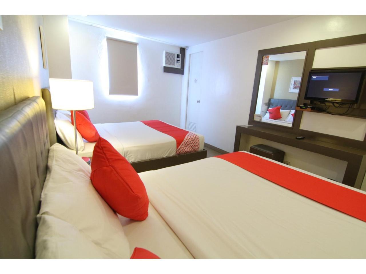 Oyo 24H City Hotel Near Makati Medical Center Makati City Buitenkant foto