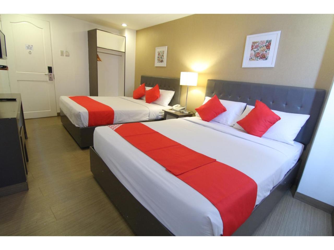 Oyo 24H City Hotel Near Makati Medical Center Makati City Buitenkant foto